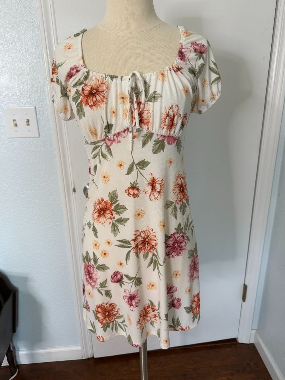 Ambiance Floral Mini Dress Size Small Cottagecore Puff Sleeve Cream Pink Orange